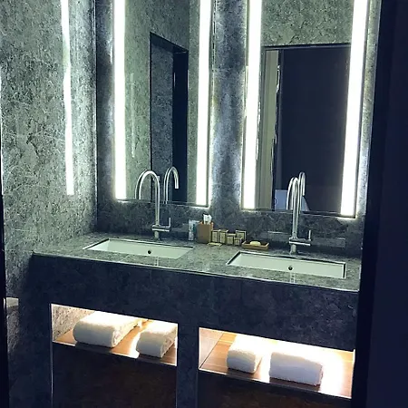 Marrone - Relais -